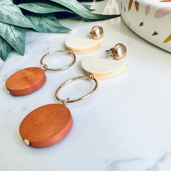 2/$30🌵 Wood Circle Gold Hoop Earrings Jewelry Boho Bohemian Minimalist Neutral - Picture 3 of 6